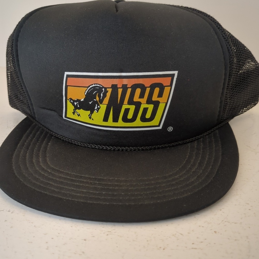 North Star Stables Mesh Trucker Hat Cap NSS Industries 1980s horse‎